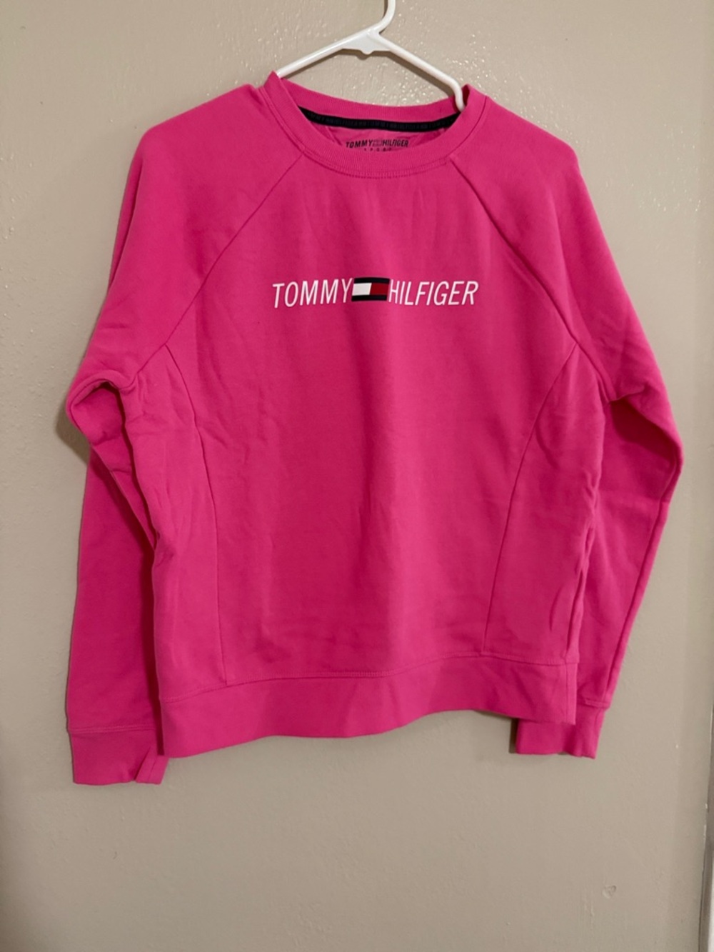 Tommy Hilfiger Women's Hot Pink Logo Crew Sweatshirt